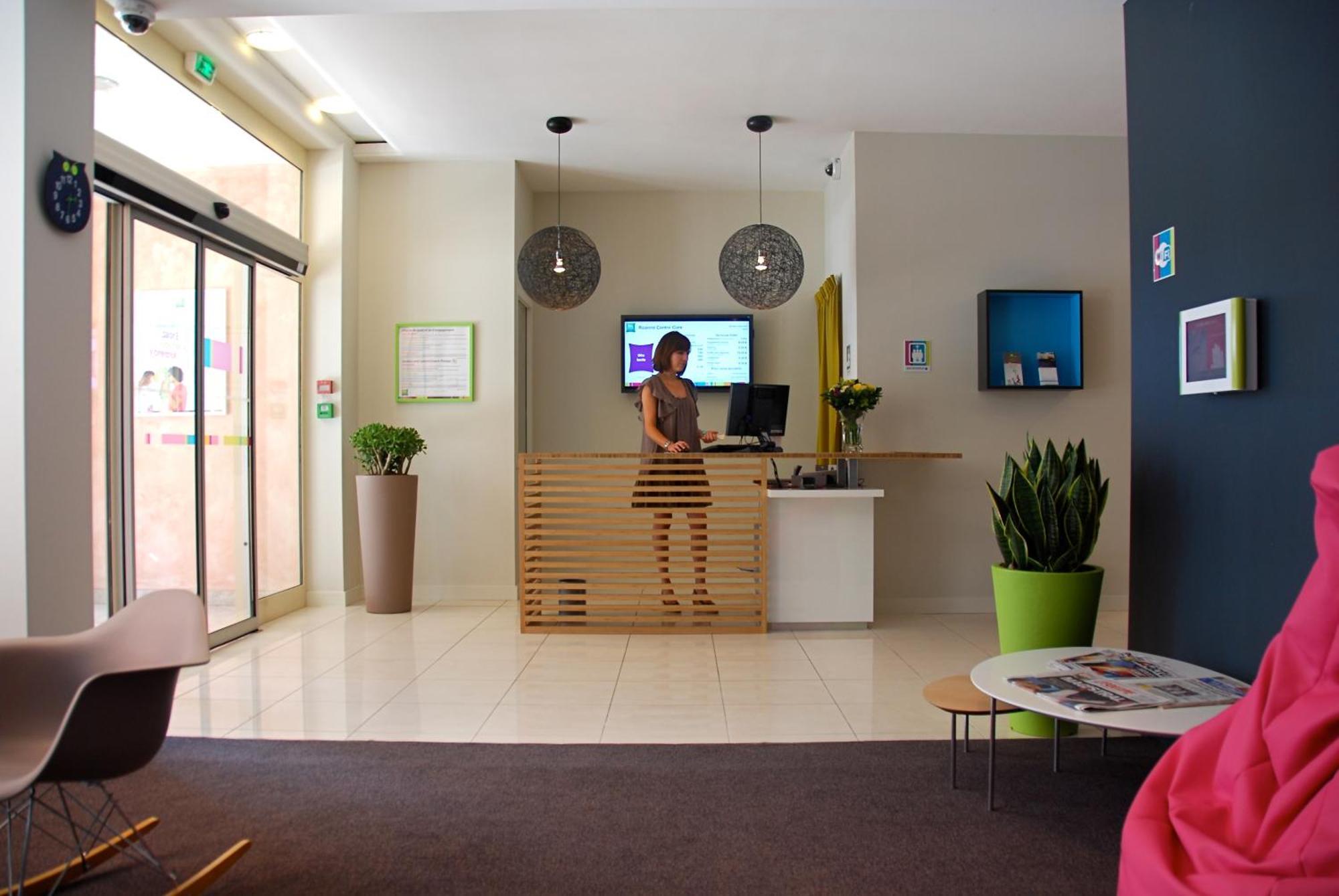 Ibis Styles Roanne Centre Gare Hotel Exterior foto