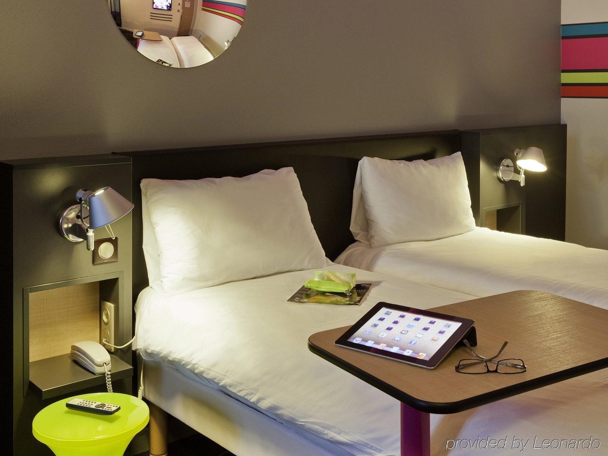 Ibis Styles Roanne Centre Gare Hotel Exterior foto