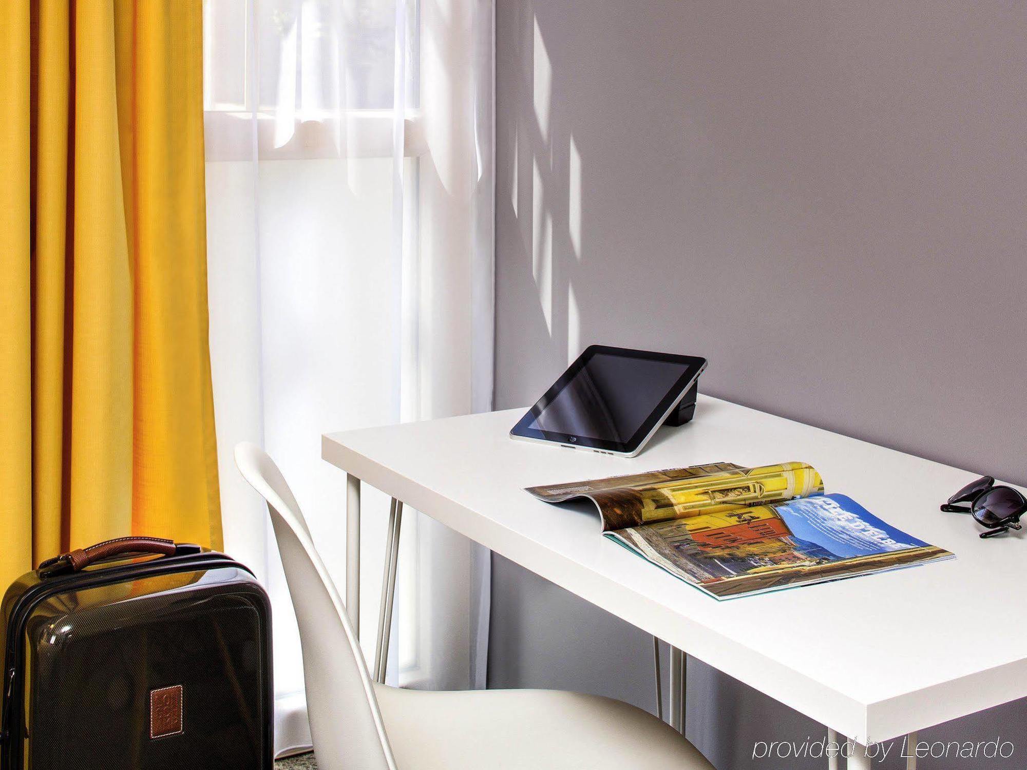 Ibis Styles Roanne Centre Gare Hotel Exterior foto